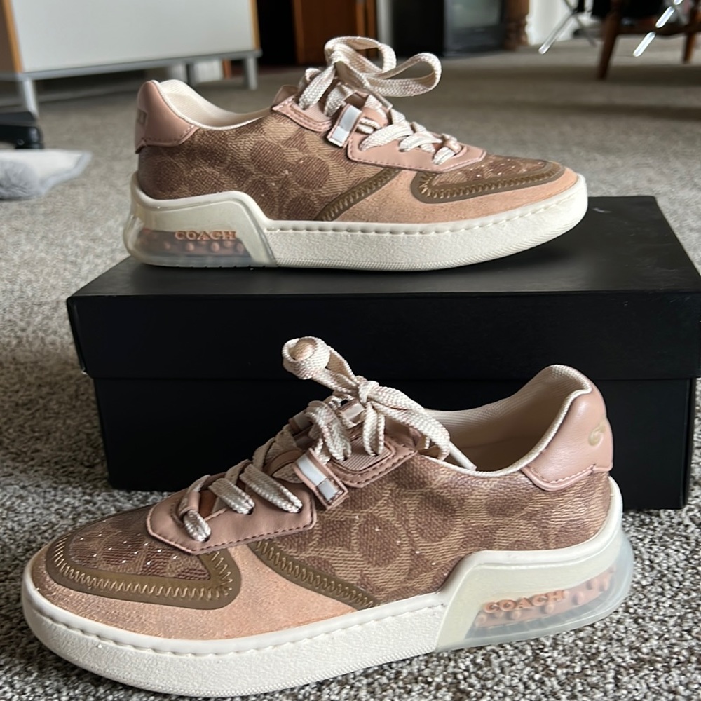 Women’s Coach Citysole Signature Court Sneaker size 6